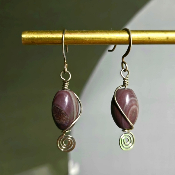 Vintage Silver Tone Purple Nature Gemstone Handmade Swirl Earrings - Picture 5 of 11